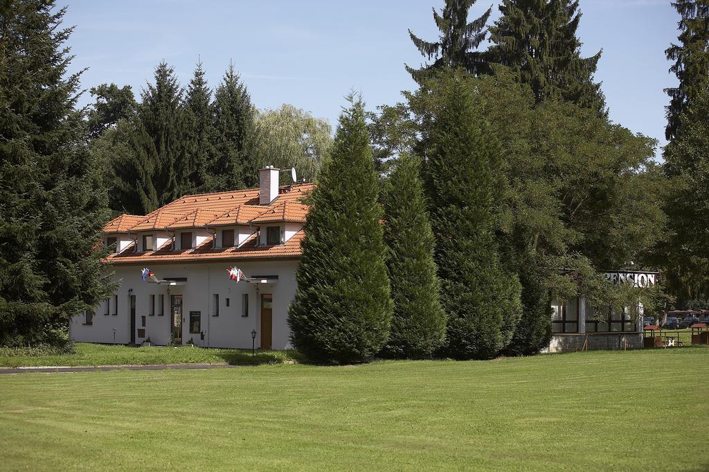 Pension Konopiste Benesov (Central Bohemian) Exterior foto