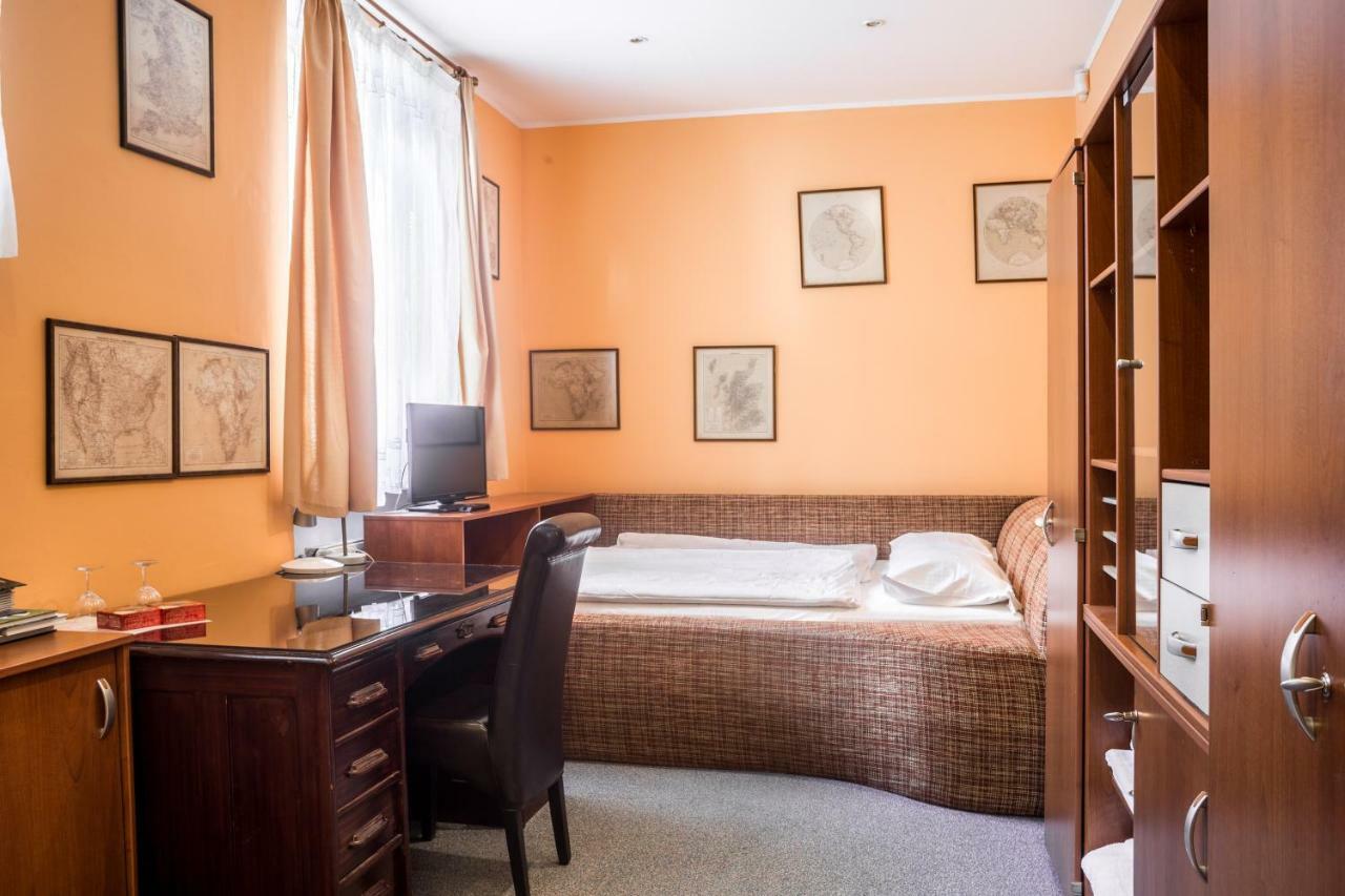 Pension Konopiste Benesov (Central Bohemian) Exterior foto